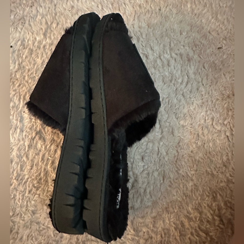 Karl Lagerfeld slides - Picture 4 of 6
